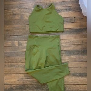 Girlfriend Collective Set - M